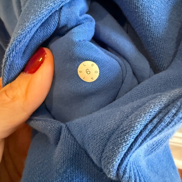 Lululemon scuba sweatshirt - Picture 4 of 5